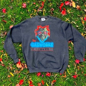 90s The gasworks London gallery crewneck sweater